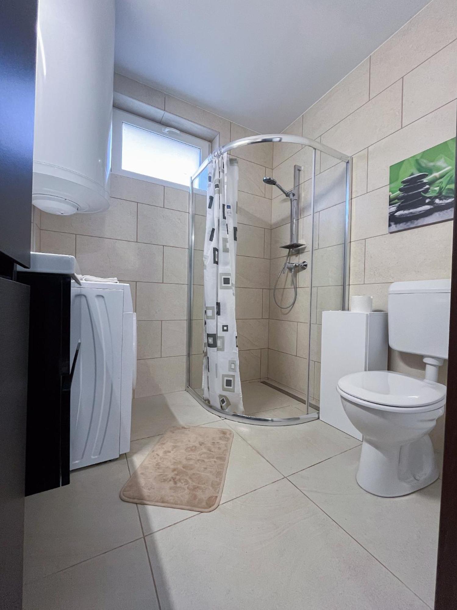 Nyuszis Apartman Kiskunmajsa Extérieur photo
