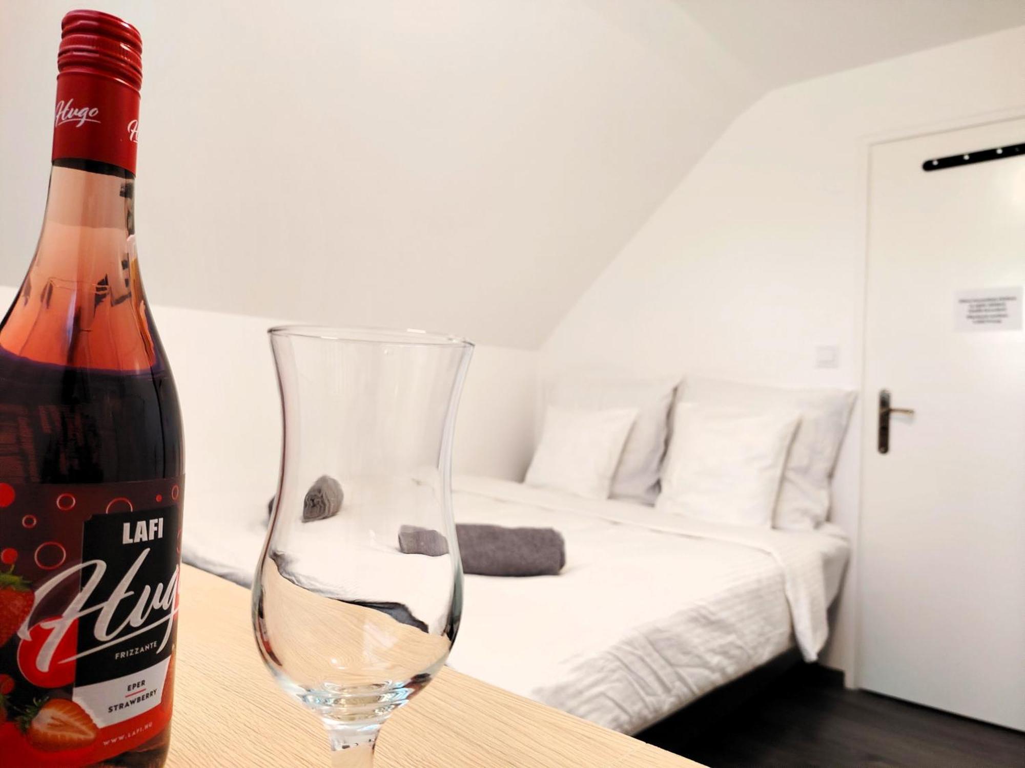 Nyuszis Apartman Kiskunmajsa Extérieur photo